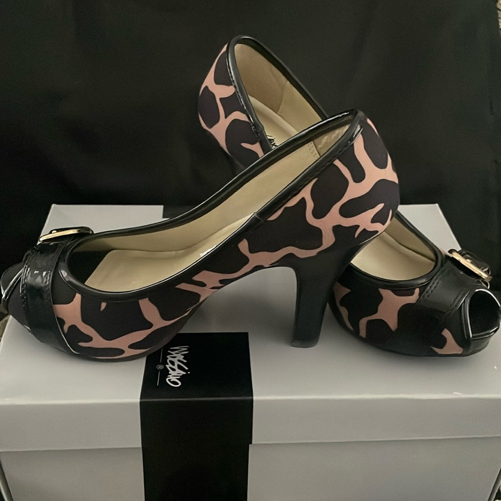 Mossimo brand platform heels with giraffe print and buckle detail
